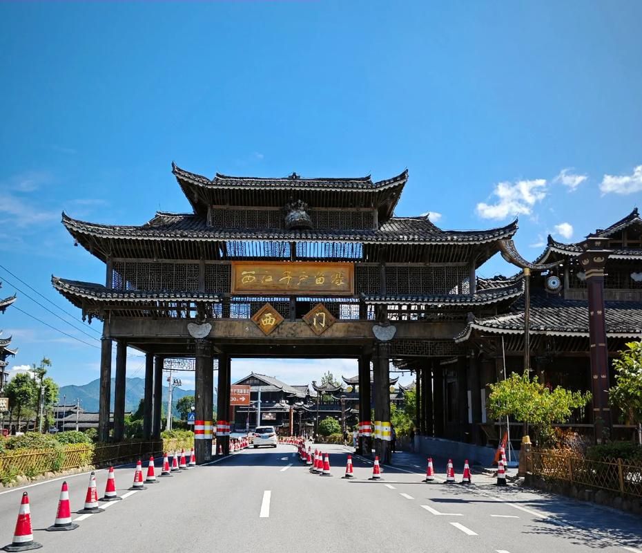 【贵州黔东南苗族侗族自治州雷山县本土确诊已回落15地,雷山属于黔东南吗】