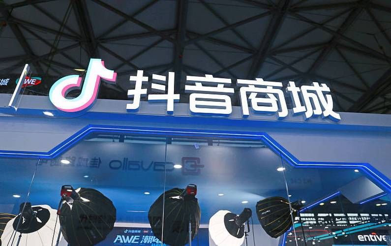 抖音自助业务商城24H自助下单，自媒体作者的新机遇