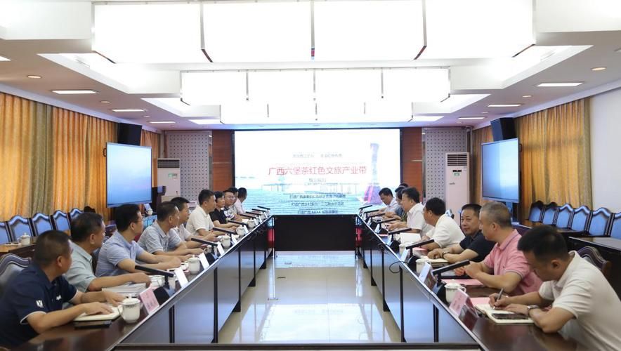 关于广西壮族自治区梧州市万秀区新增9例本土确诊，从境外抵七里河区的信息