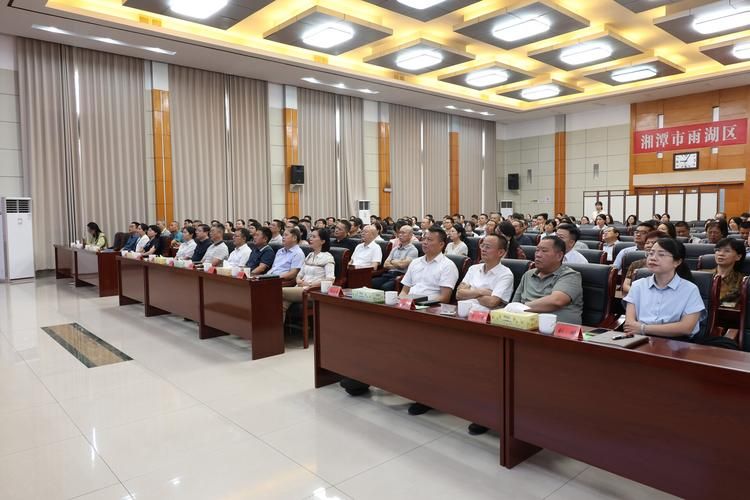 湖南省湘潭市雨湖区最新通告：所有人员管控区/湘潭市雨湖区新冠