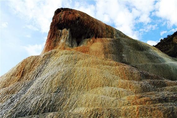 【全球新增本土确诊10例均在西藏自治区山南加查县,西藏加查县地图】