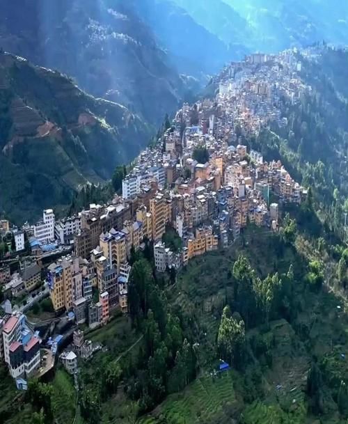 绿春县境外输入已反弹1地:绿春县最新新闻